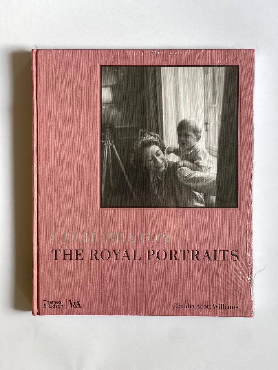 Книга «The royal's portrait»